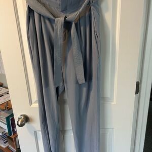 Athleta women’s  Light blue Dress paper bag Pants with Tie Belt